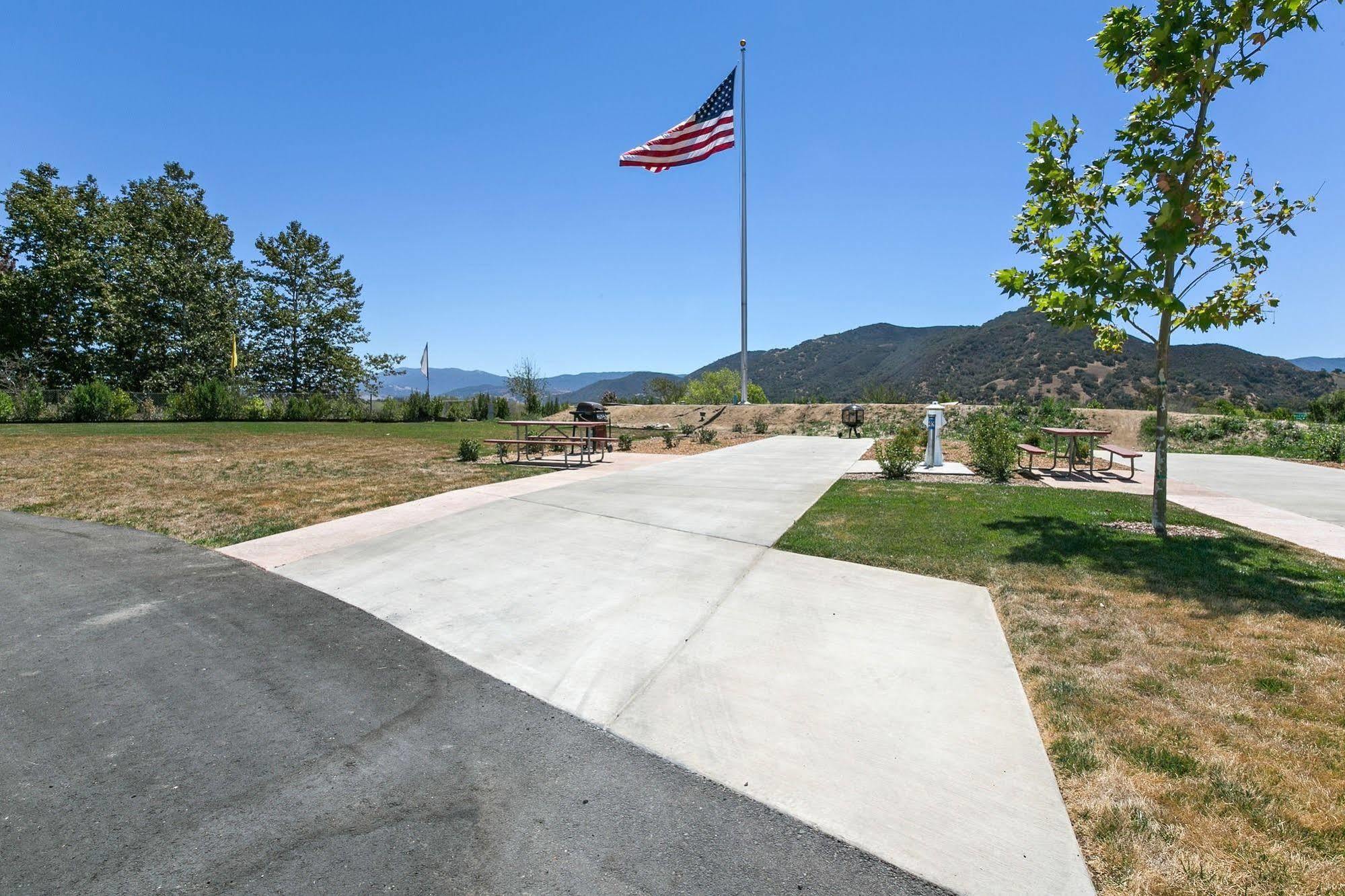Flying Flags Rv Resort & Campground Buellton Exterior foto